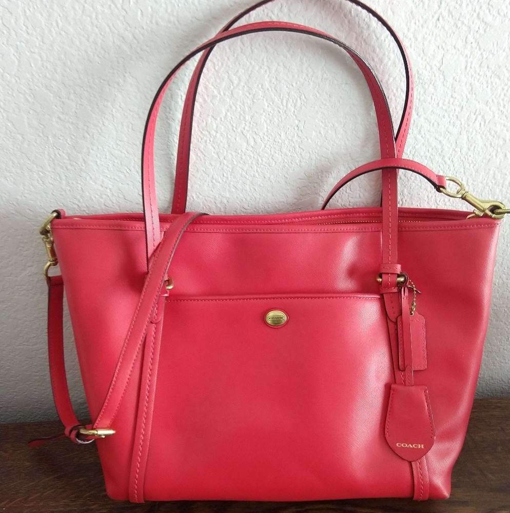 Coach F25667 Peyton Saffiano Leather Pocket Tote